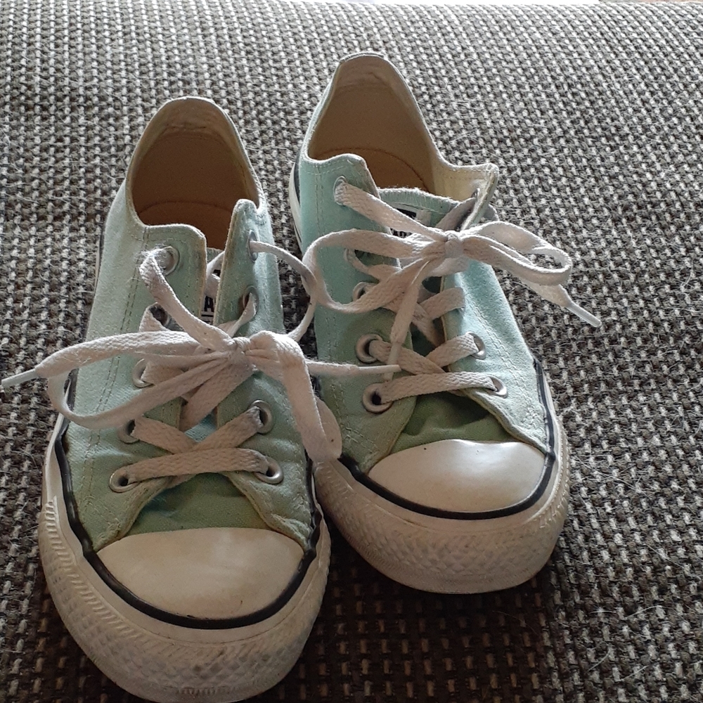 🌟 Light Blue Converse